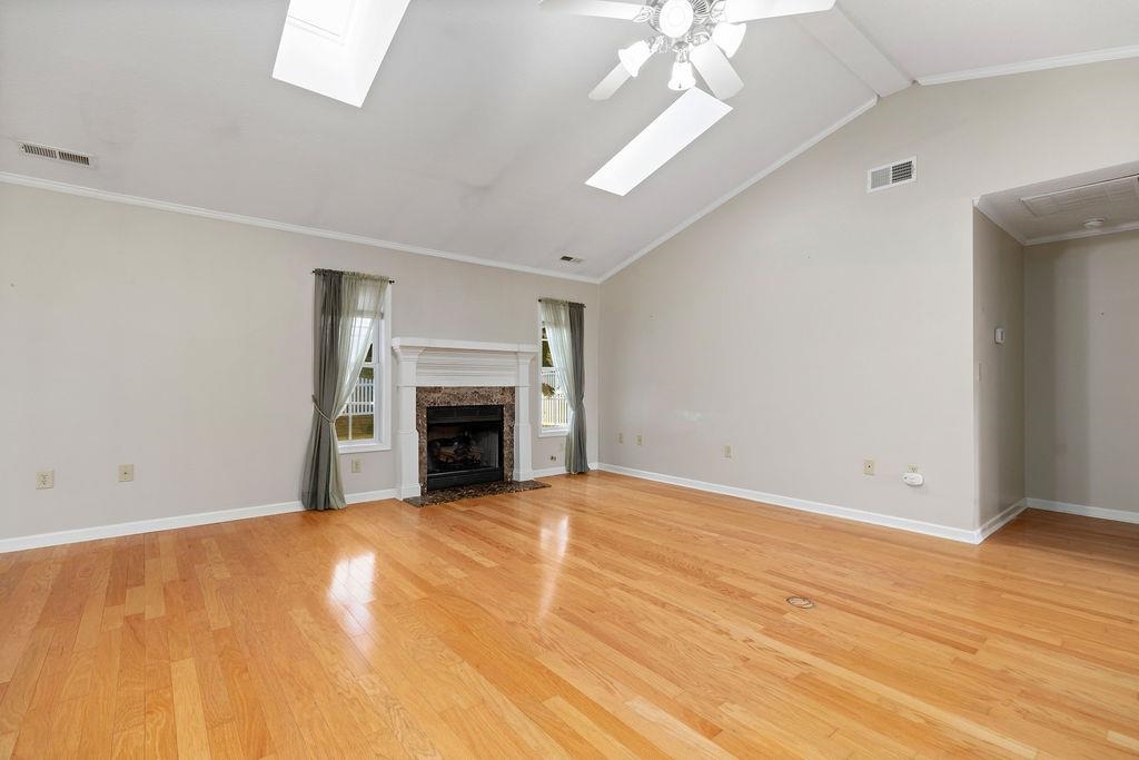 206 RED OAK DR, STAUNTON, Virginia 24401, 3 Bedrooms Bedrooms, ,2 BathroomsBathrooms,Residential,206 RED OAK DR,668983 MLS # 668983