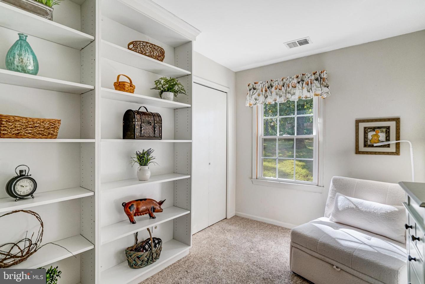 6425 MONTROSE ST, ALEXANDRIA, Virginia 22312, 3 Bedrooms Bedrooms, 11 Rooms Rooms,2 BathroomsBathrooms,Residential,For sale,6425 MONTROSE ST,VAFX2261142 MLS # VAFX2261142