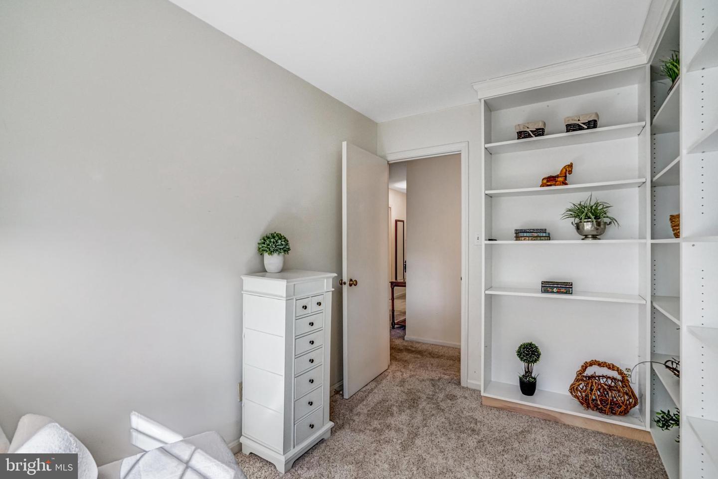 6425 MONTROSE ST, ALEXANDRIA, Virginia 22312, 3 Bedrooms Bedrooms, 11 Rooms Rooms,2 BathroomsBathrooms,Residential,For sale,6425 MONTROSE ST,VAFX2261142 MLS # VAFX2261142