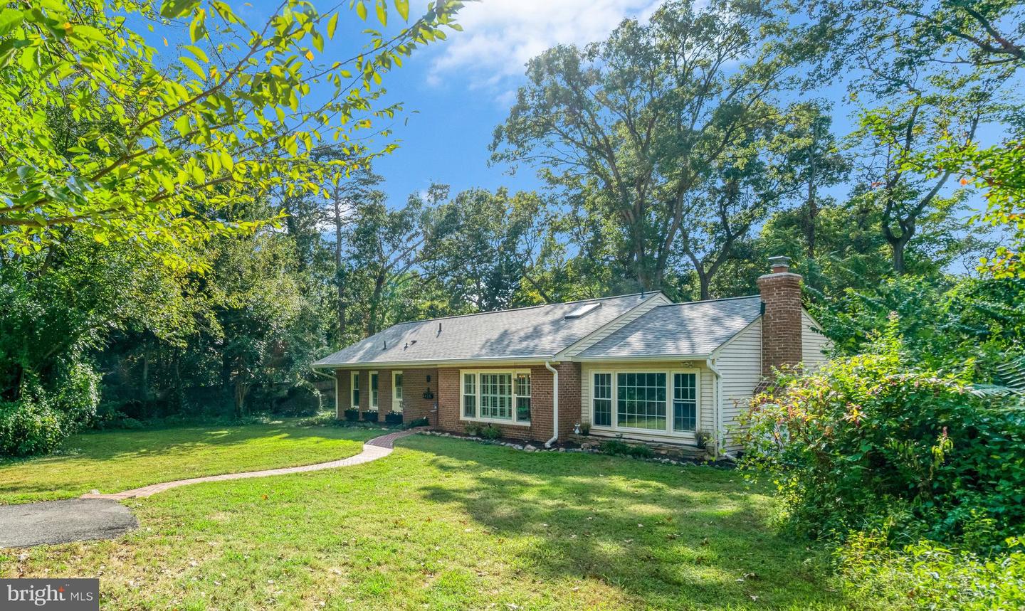 6425 MONTROSE ST, ALEXANDRIA, Virginia 22312, 3 Bedrooms Bedrooms, 11 Rooms Rooms,2 BathroomsBathrooms,Residential,For sale,6425 MONTROSE ST,VAFX2261142 MLS # VAFX2261142