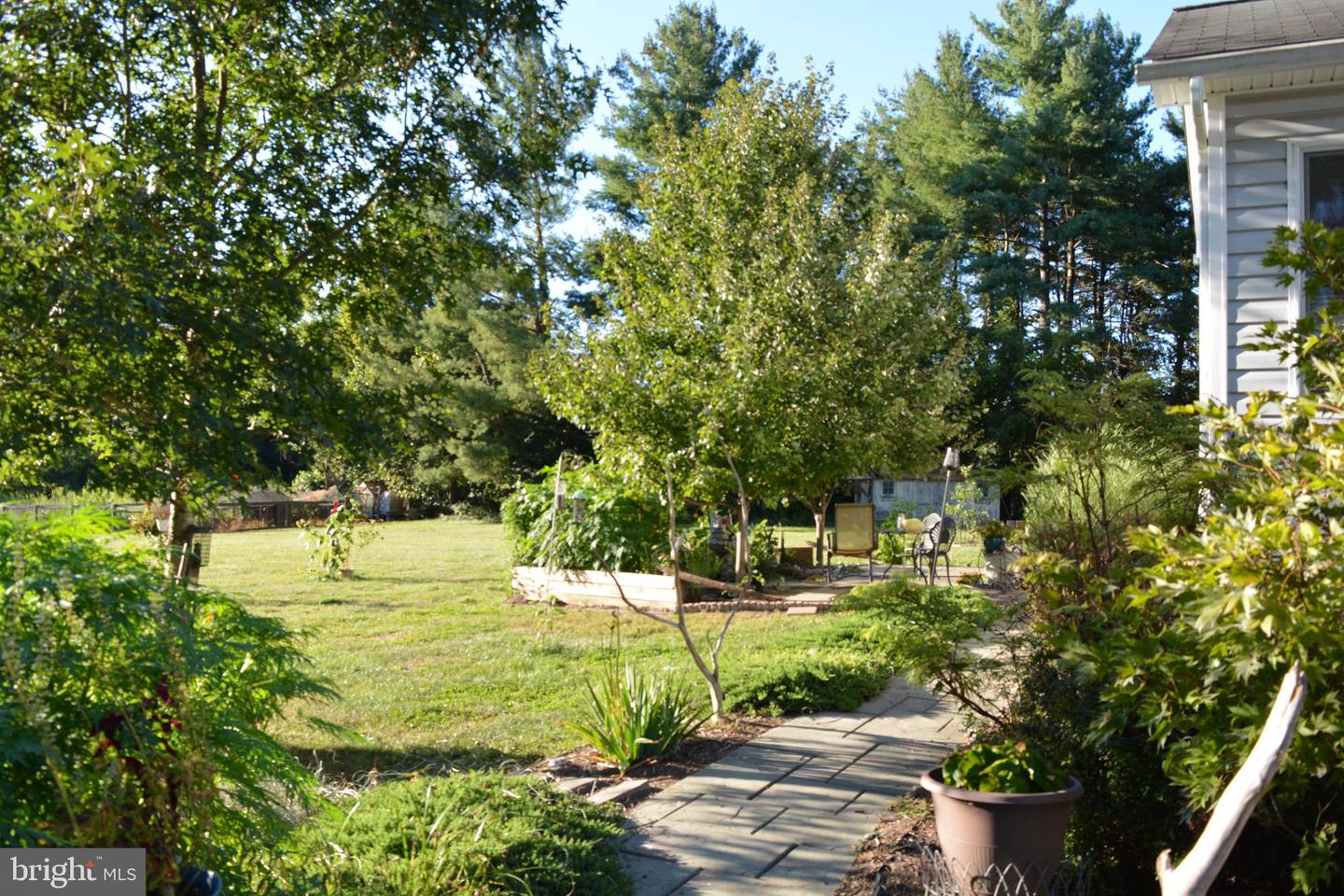 13267 BERLIN TPKE TPKE, LOVETTSVILLE, Virginia 20180, 4 Bedrooms Bedrooms, 6 Rooms Rooms,2 BathroomsBathrooms,Residential,For sale,13267 BERLIN TPKE TPKE,VALO2104676 MLS # VALO2104676