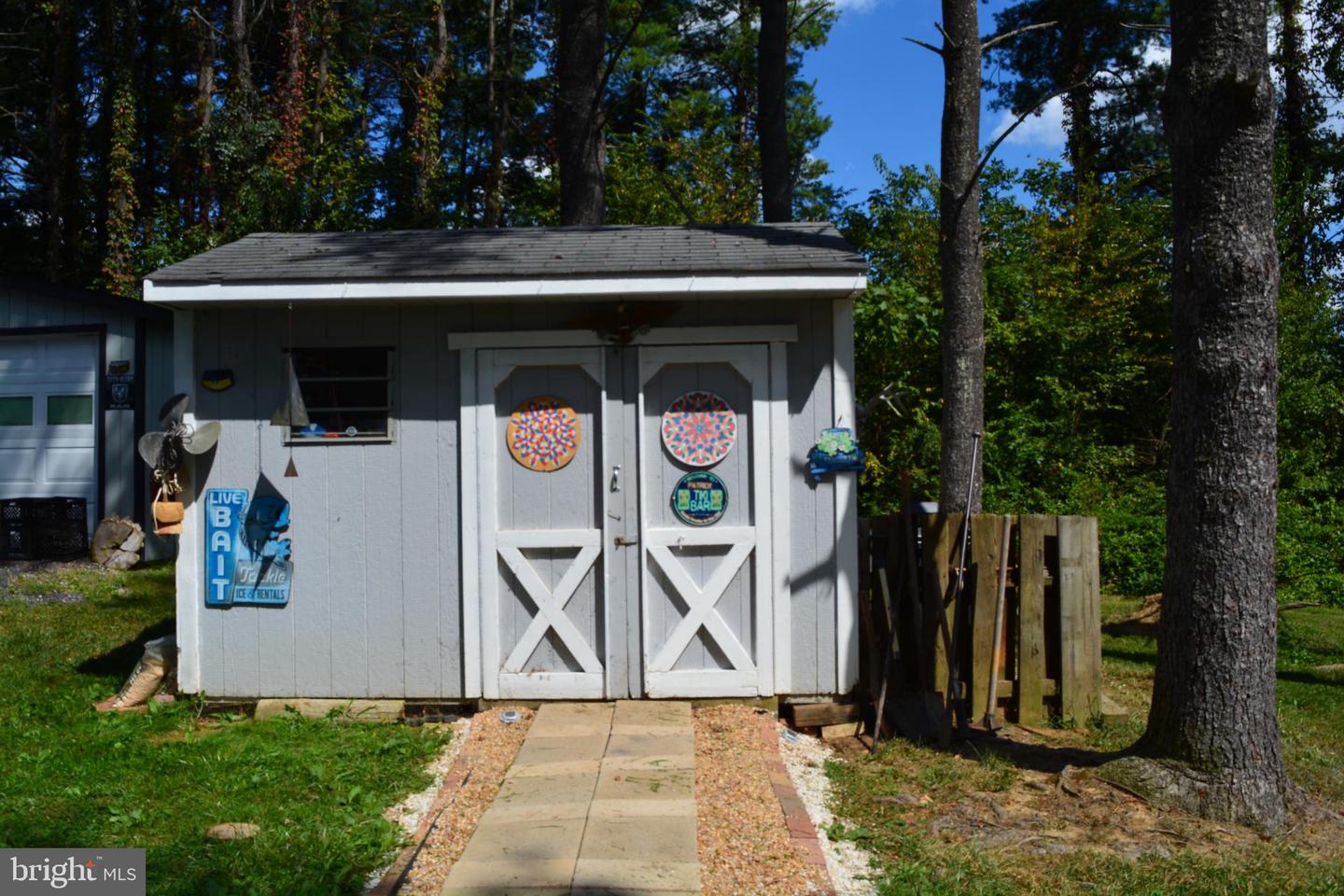 13267 BERLIN TPKE TPKE, LOVETTSVILLE, Virginia 20180, 4 Bedrooms Bedrooms, 6 Rooms Rooms,2 BathroomsBathrooms,Residential,For sale,13267 BERLIN TPKE TPKE,VALO2104676 MLS # VALO2104676