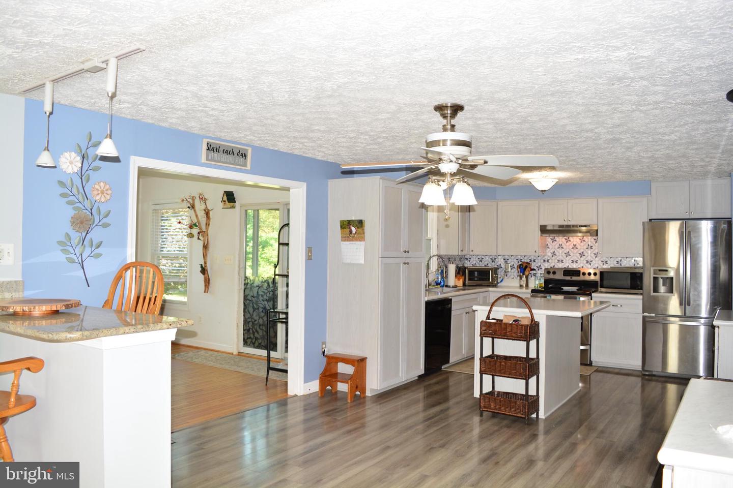 13267 BERLIN TPKE TPKE, LOVETTSVILLE, Virginia 20180, 4 Bedrooms Bedrooms, 6 Rooms Rooms,2 BathroomsBathrooms,Residential,For sale,13267 BERLIN TPKE TPKE,VALO2104676 MLS # VALO2104676