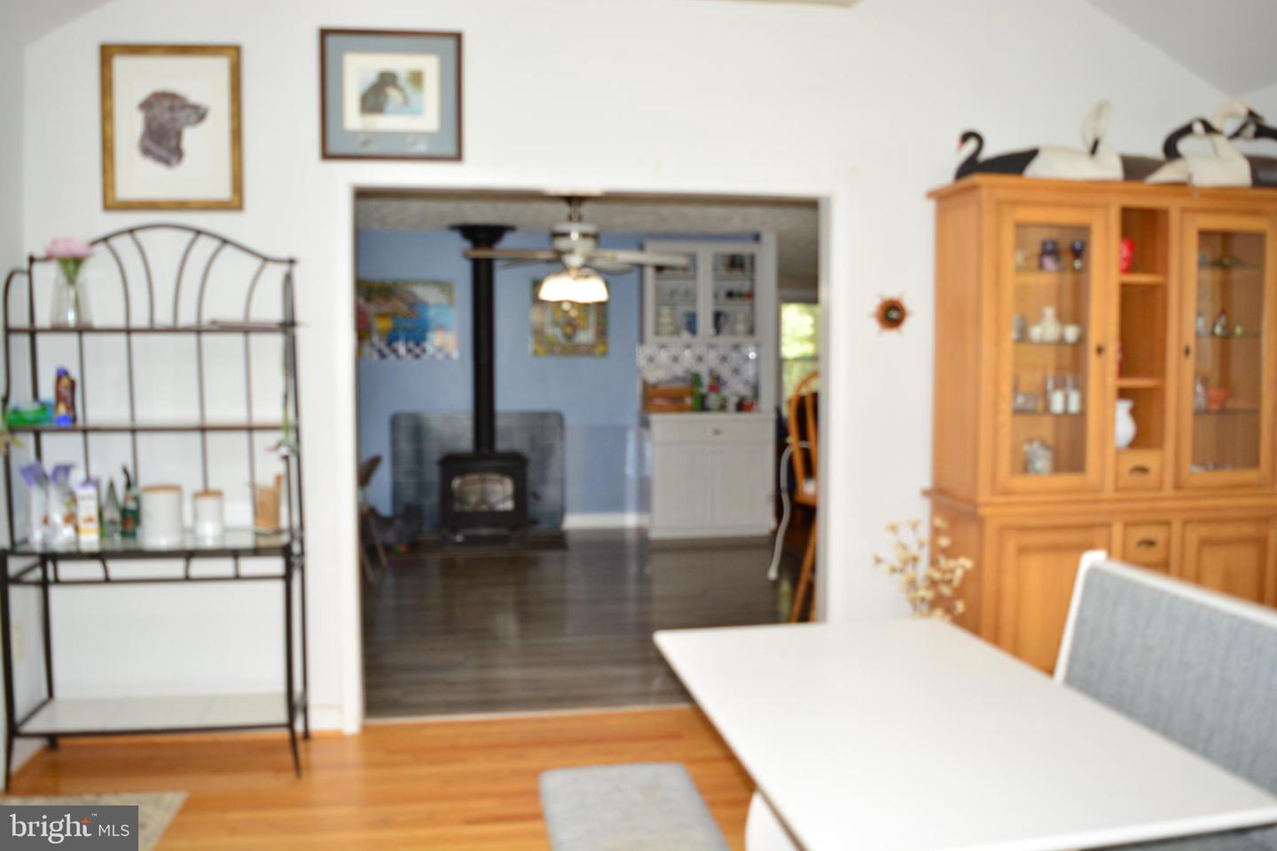 13267 BERLIN TPKE TPKE, LOVETTSVILLE, Virginia 20180, 4 Bedrooms Bedrooms, 6 Rooms Rooms,2 BathroomsBathrooms,Residential,For sale,13267 BERLIN TPKE TPKE,VALO2104676 MLS # VALO2104676