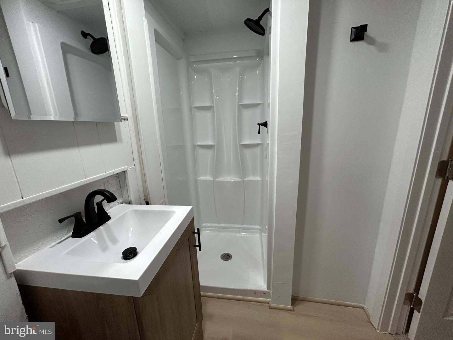 304 E NELSON AVE, ALEXANDRIA, Virginia 22301, 2 Bedrooms Bedrooms, ,2 BathroomsBathrooms,Residential,For sale,304 E NELSON AVE,VAAX2048666 MLS # VAAX2048666
