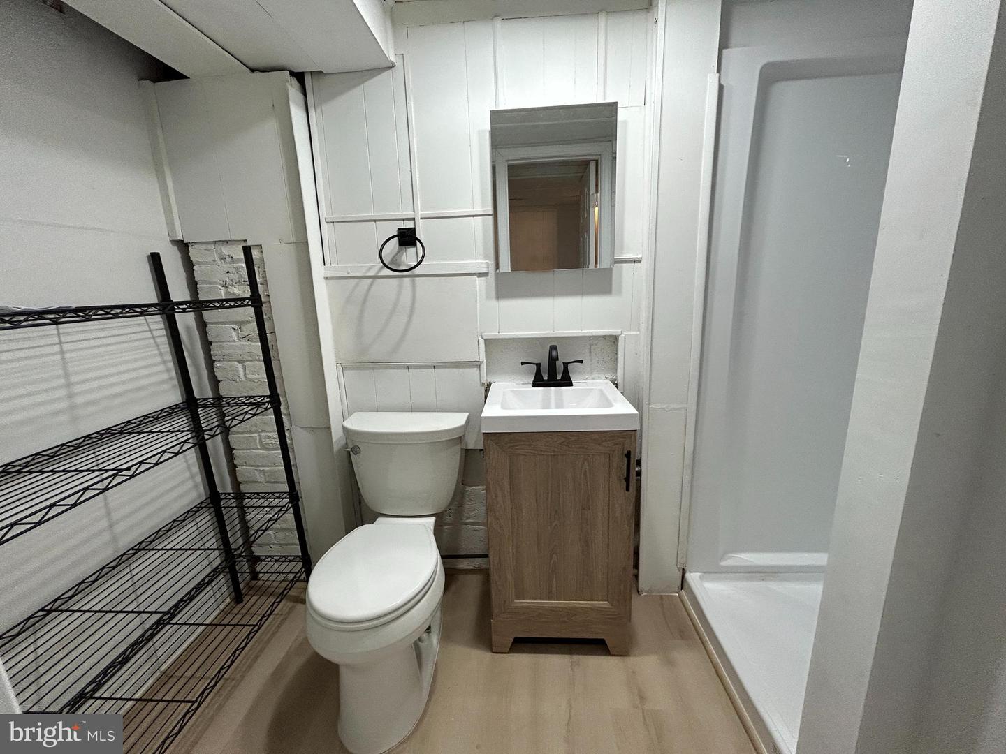 304 E NELSON AVE, ALEXANDRIA, Virginia 22301, 2 Bedrooms Bedrooms, ,2 BathroomsBathrooms,Residential,For sale,304 E NELSON AVE,VAAX2048666 MLS # VAAX2048666