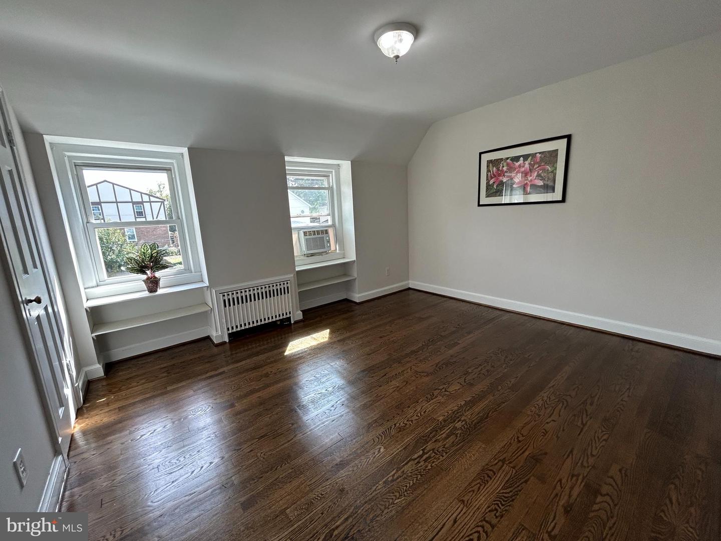 304 E NELSON AVE, ALEXANDRIA, Virginia 22301, 2 Bedrooms Bedrooms, ,2 BathroomsBathrooms,Residential,For sale,304 E NELSON AVE,VAAX2048666 MLS # VAAX2048666