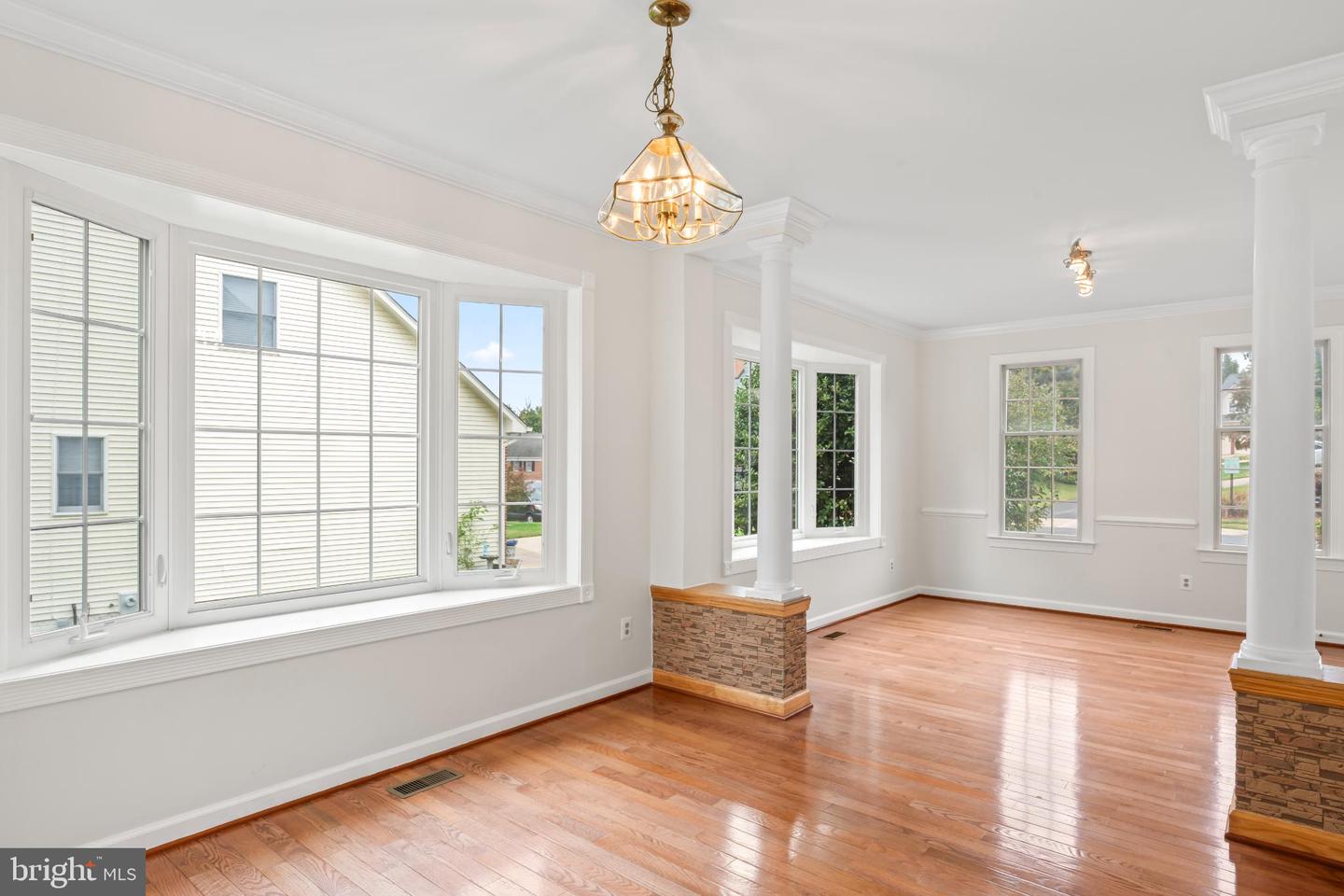 6207 WOODLAND LAKE DR, ALEXANDRIA, Virginia 22310, 6 Bedrooms Bedrooms, 19 Rooms Rooms,4 BathroomsBathrooms,Residential,For sale,6207 WOODLAND LAKE DR,VAFX2261824 MLS # VAFX2261824