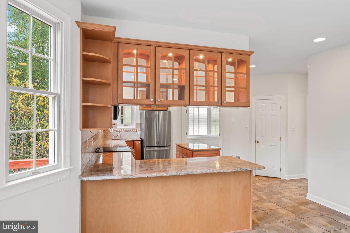 6207 WOODLAND LAKE DR, ALEXANDRIA, Virginia 22310, 6 Bedrooms Bedrooms, 19 Rooms Rooms,4 BathroomsBathrooms,Residential,For sale,6207 WOODLAND LAKE DR,VAFX2261824 MLS # VAFX2261824