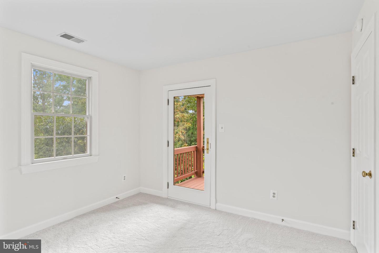 6207 WOODLAND LAKE DR, ALEXANDRIA, Virginia 22310, 6 Bedrooms Bedrooms, 19 Rooms Rooms,4 BathroomsBathrooms,Residential,For sale,6207 WOODLAND LAKE DR,VAFX2261824 MLS # VAFX2261824