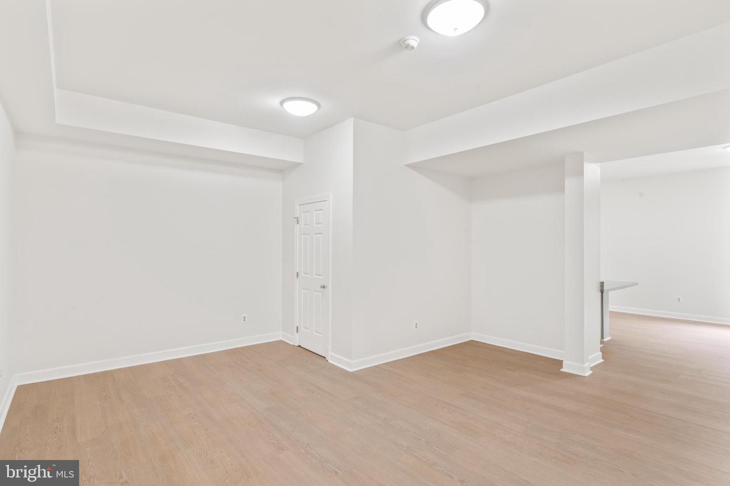 6207 WOODLAND LAKE DR, ALEXANDRIA, Virginia 22310, 6 Bedrooms Bedrooms, 19 Rooms Rooms,4 BathroomsBathrooms,Residential,For sale,6207 WOODLAND LAKE DR,VAFX2261824 MLS # VAFX2261824