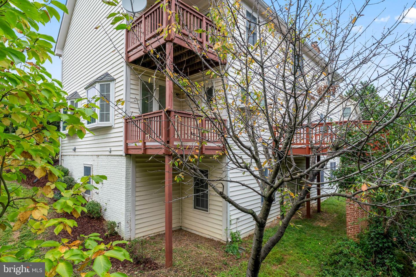 6207 WOODLAND LAKE DR, ALEXANDRIA, Virginia 22310, 6 Bedrooms Bedrooms, 19 Rooms Rooms,4 BathroomsBathrooms,Residential,For sale,6207 WOODLAND LAKE DR,VAFX2261824 MLS # VAFX2261824