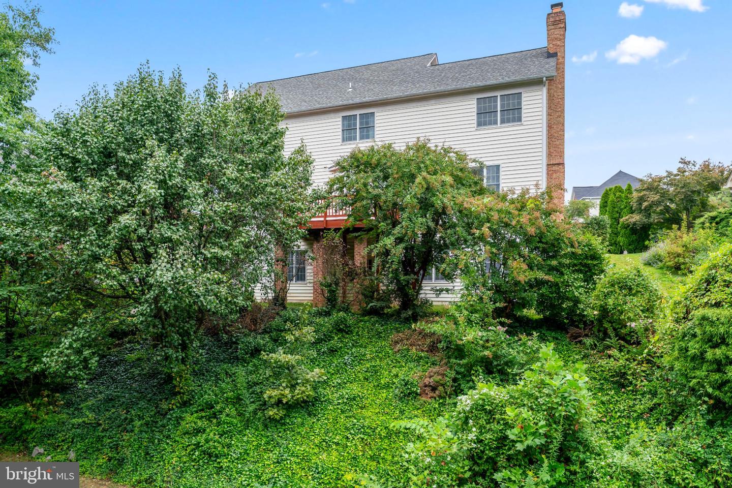 6207 WOODLAND LAKE DR, ALEXANDRIA, Virginia 22310, 6 Bedrooms Bedrooms, 19 Rooms Rooms,4 BathroomsBathrooms,Residential,For sale,6207 WOODLAND LAKE DR,VAFX2261824 MLS # VAFX2261824