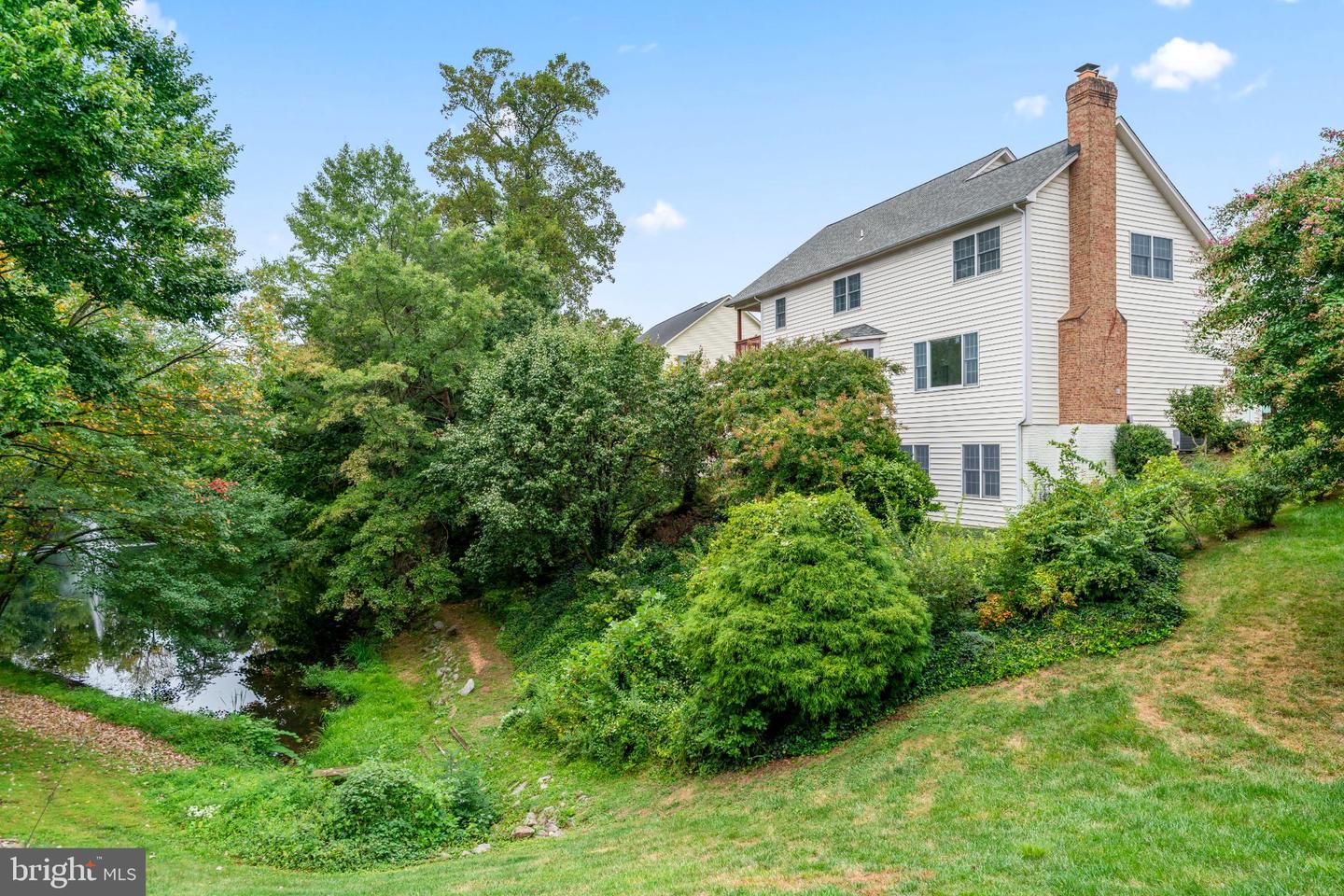 6207 WOODLAND LAKE DR, ALEXANDRIA, Virginia 22310, 6 Bedrooms Bedrooms, 19 Rooms Rooms,4 BathroomsBathrooms,Residential,For sale,6207 WOODLAND LAKE DR,VAFX2261824 MLS # VAFX2261824