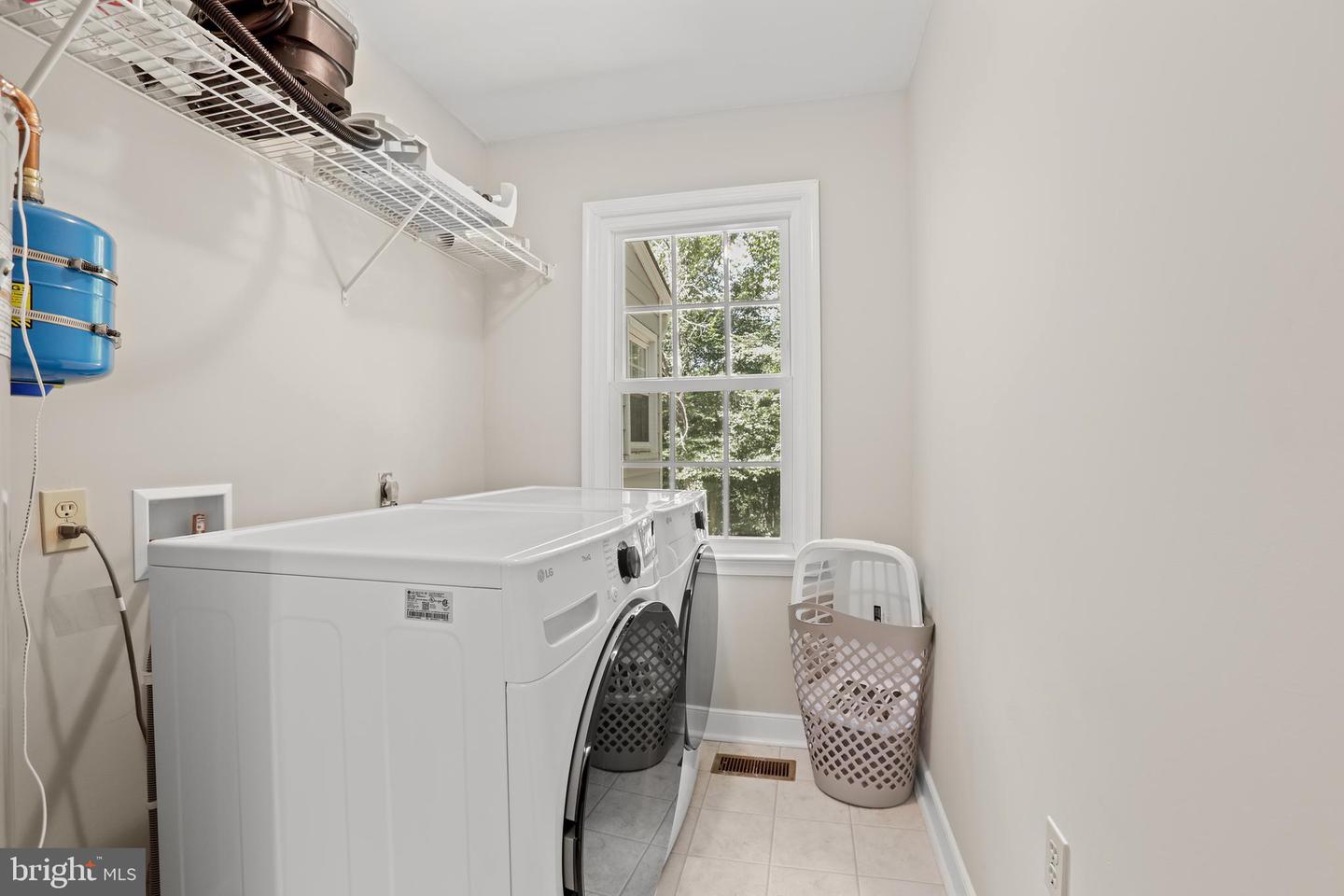 6815 BLOOMSBURY LN, SPOTSYLVANIA, Virginia 22553, 4 Bedrooms Bedrooms, ,2 BathroomsBathrooms,Residential,For sale,6815 BLOOMSBURY LN,VASP2035552 MLS # VASP2035552
