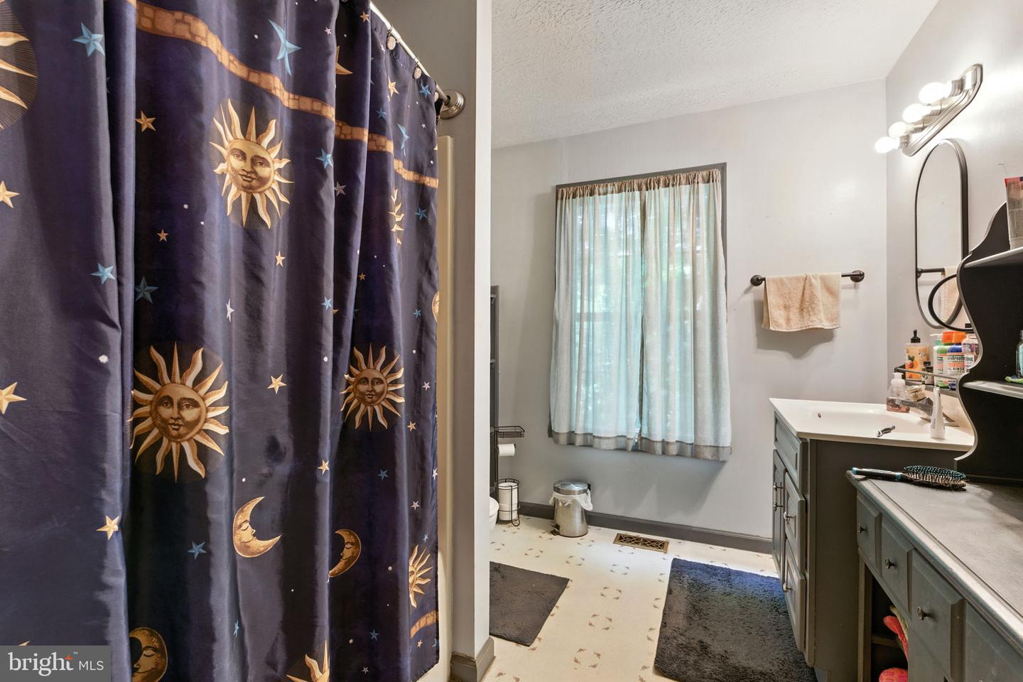 14 JENKINS LN, SPERRYVILLE, Virginia 22740, 3 Bedrooms Bedrooms, ,1 BathroomBathrooms,Residential,For sale,14 JENKINS LN,VARP2002230 MLS # VARP2002230 14 JENKINS LN, SPERRYVILLE, Virginia 22740, 3 Bedrooms Bedrooms, ,1 BathroomBathrooms,Residential,For sale,14 JENKINS LN,VARP2002230 MLS # VARP2002230