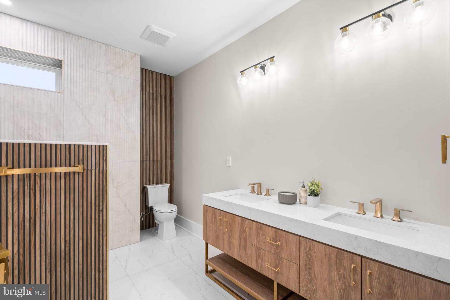 1816 13TH ST NW, WASHINGTON, District Of Columbia 20009, 5 Bedrooms Bedrooms, ,5 BathroomsBathrooms,Residential,For sale,1816 13TH ST NW,DCDC2216230 MLS # DCDC2216230