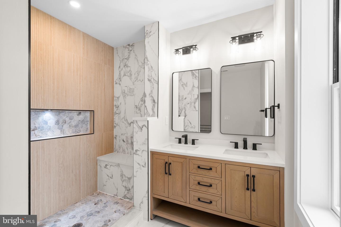 1816 13TH ST NW, WASHINGTON, District Of Columbia 20009, 5 Bedrooms Bedrooms, ,5 BathroomsBathrooms,Residential,For sale,1816 13TH ST NW,DCDC2216230 MLS # DCDC2216230