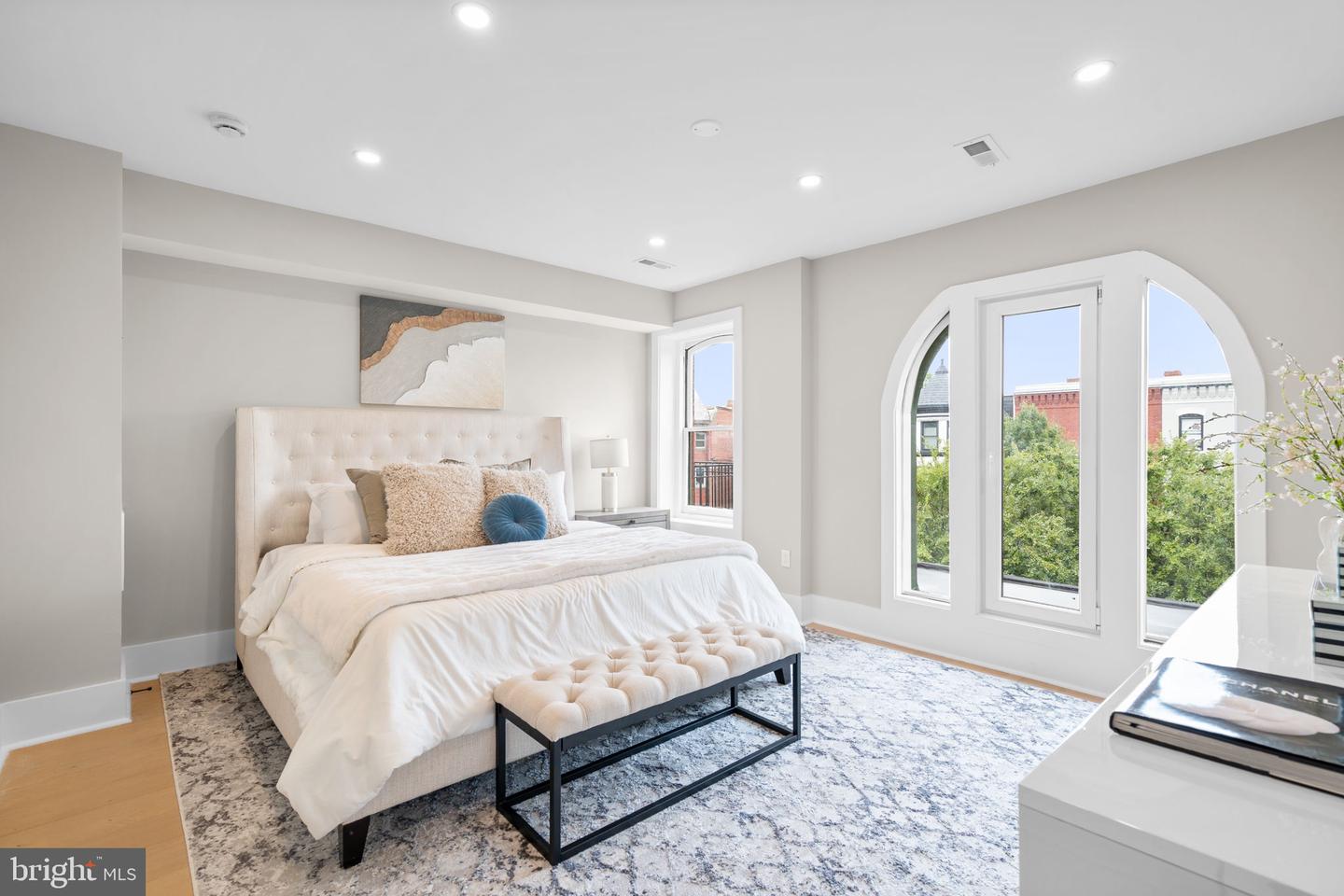 1816 13TH ST NW, WASHINGTON, District Of Columbia 20009, 5 Bedrooms Bedrooms, ,5 BathroomsBathrooms,Residential,For sale,1816 13TH ST NW,DCDC2216230 MLS # DCDC2216230