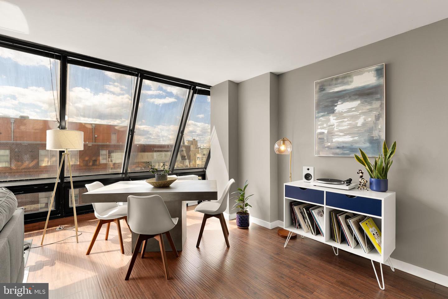 1245 13TH ST NW #1012, WASHINGTON, District Of Columbia 20005, 1 Bedroom Bedrooms, ,1 BathroomBathrooms,Residential,For sale,1245 13TH ST NW #1012,DCDC2216372 MLS # DCDC2216372