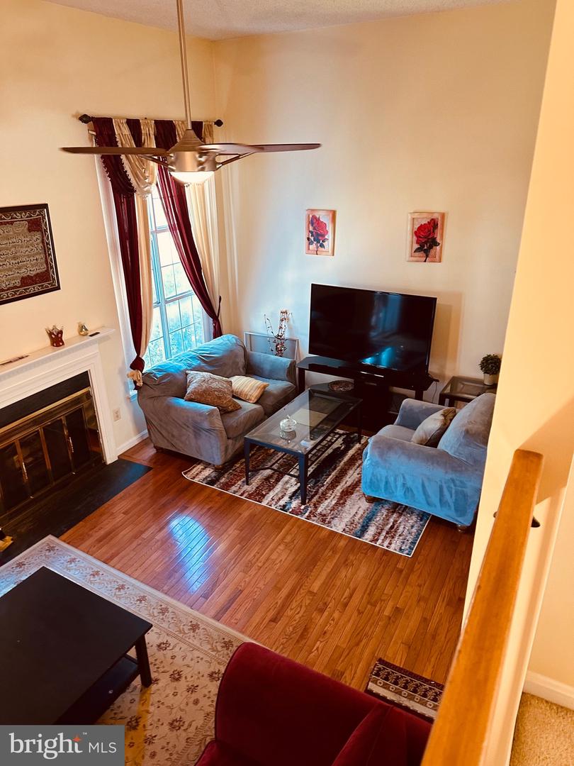 12287 WYE OAK COMMONS CIR, BURKE, Virginia 22015, 3 Bedrooms Bedrooms, ,3 BathroomsBathrooms,Residential,For sale,12287 WYE OAK COMMONS CIR,VAFX2263696 MLS # VAFX2263696