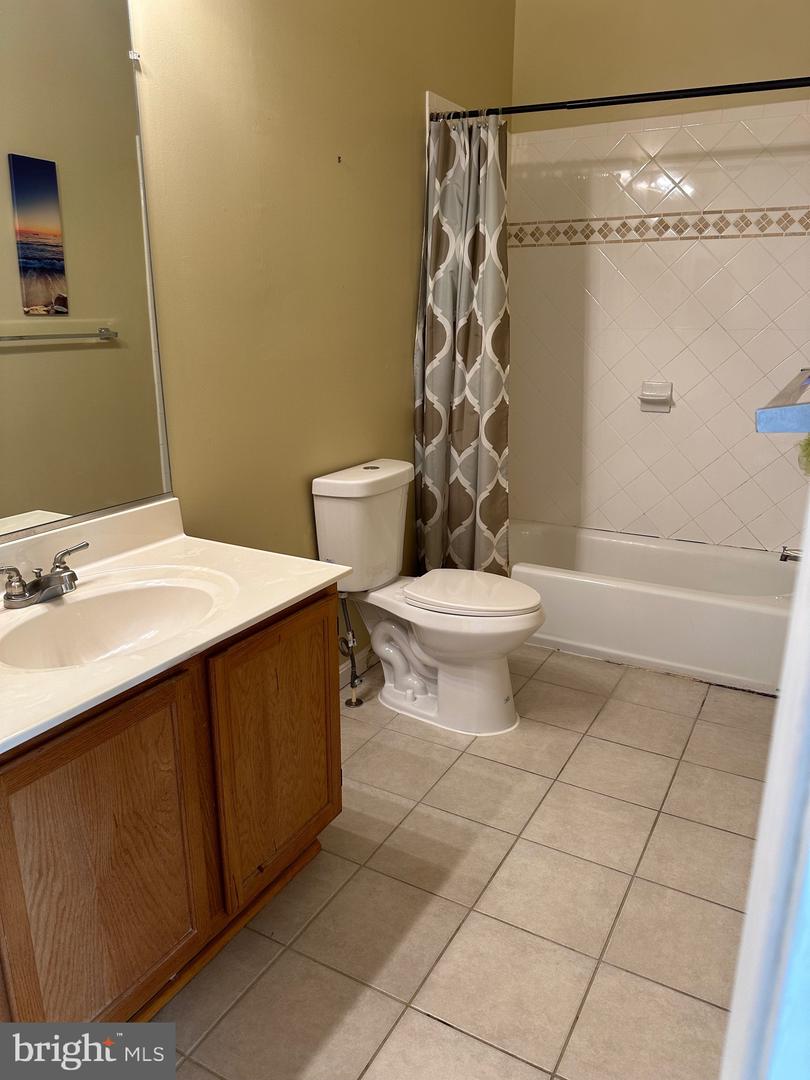 12287 WYE OAK COMMONS CIR, BURKE, Virginia 22015, 3 Bedrooms Bedrooms, ,3 BathroomsBathrooms,Residential,For sale,12287 WYE OAK COMMONS CIR,VAFX2263696 MLS # VAFX2263696