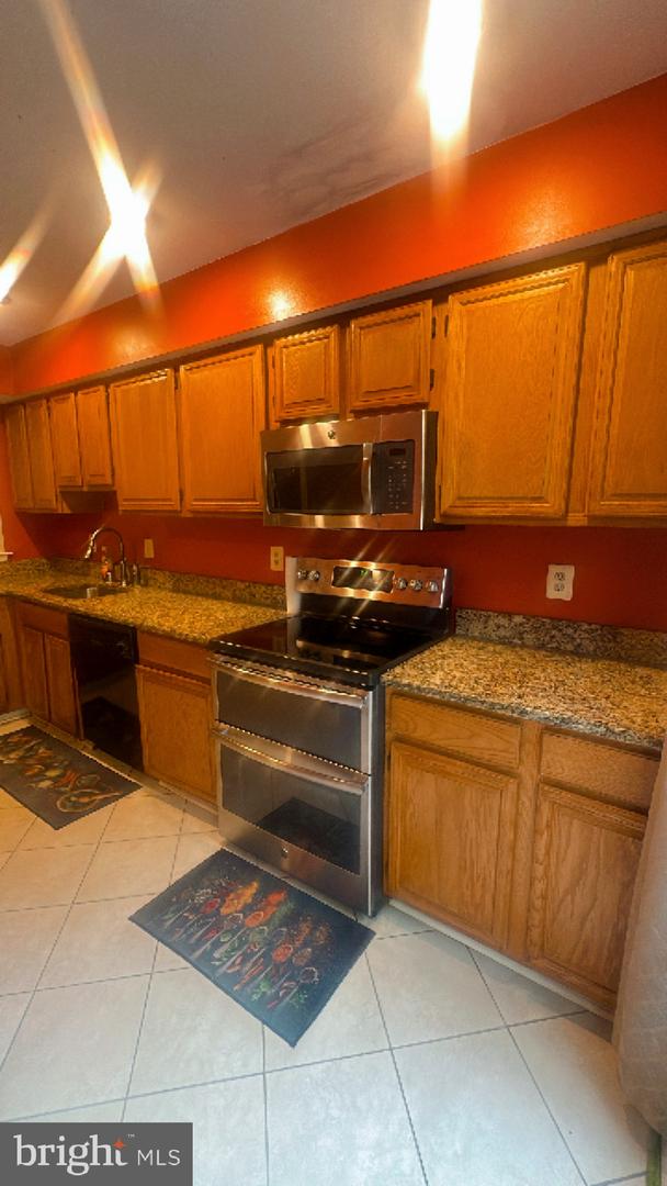 12287 WYE OAK COMMONS CIR, BURKE, Virginia 22015, 3 Bedrooms Bedrooms, ,3 BathroomsBathrooms,Residential,For sale,12287 WYE OAK COMMONS CIR,VAFX2263696 MLS # VAFX2263696