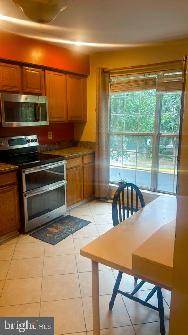12287 WYE OAK COMMONS CIR, BURKE, Virginia 22015, 3 Bedrooms Bedrooms, ,3 BathroomsBathrooms,Residential,For sale,12287 WYE OAK COMMONS CIR,VAFX2263696 MLS # VAFX2263696