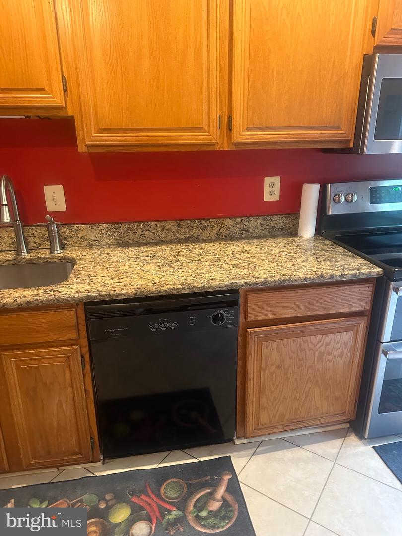 12287 WYE OAK COMMONS CIR, BURKE, Virginia 22015, 3 Bedrooms Bedrooms, ,3 BathroomsBathrooms,Residential,For sale,12287 WYE OAK COMMONS CIR,VAFX2263696 MLS # VAFX2263696