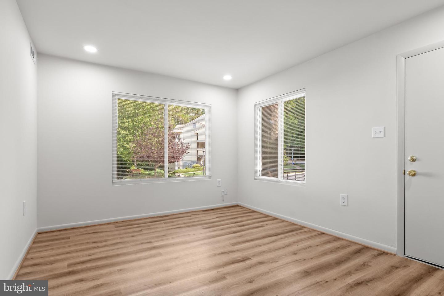10330 LURIA COMMOS CT. #1 B, BURKE, Virginia 22015, 2 Bedrooms Bedrooms, ,1 BathroomBathrooms,Residential,For sale,10330 LURIA COMMOS CT. #1 B,VAFX2263782 MLS # VAFX2263782 10330 LURIA COMMOS CT. #1 B, BURKE, Virginia 22015, 2 Bedrooms Bedrooms, ,1 BathroomBathrooms,Residential,For sale,10330 LURIA COMMOS CT. #1 B,VAFX2263782 MLS # VAFX2263782
