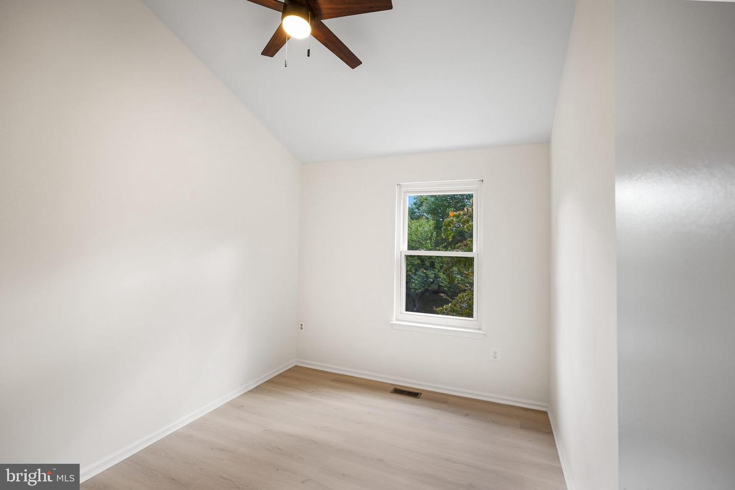 1129 PLAYER WAY, HERNDON, Virginia 20170, 3 Bedrooms Bedrooms, ,2 BathroomsBathrooms,Residential,For sale,1129 PLAYER WAY,VAFX2264014 MLS # VAFX2264014