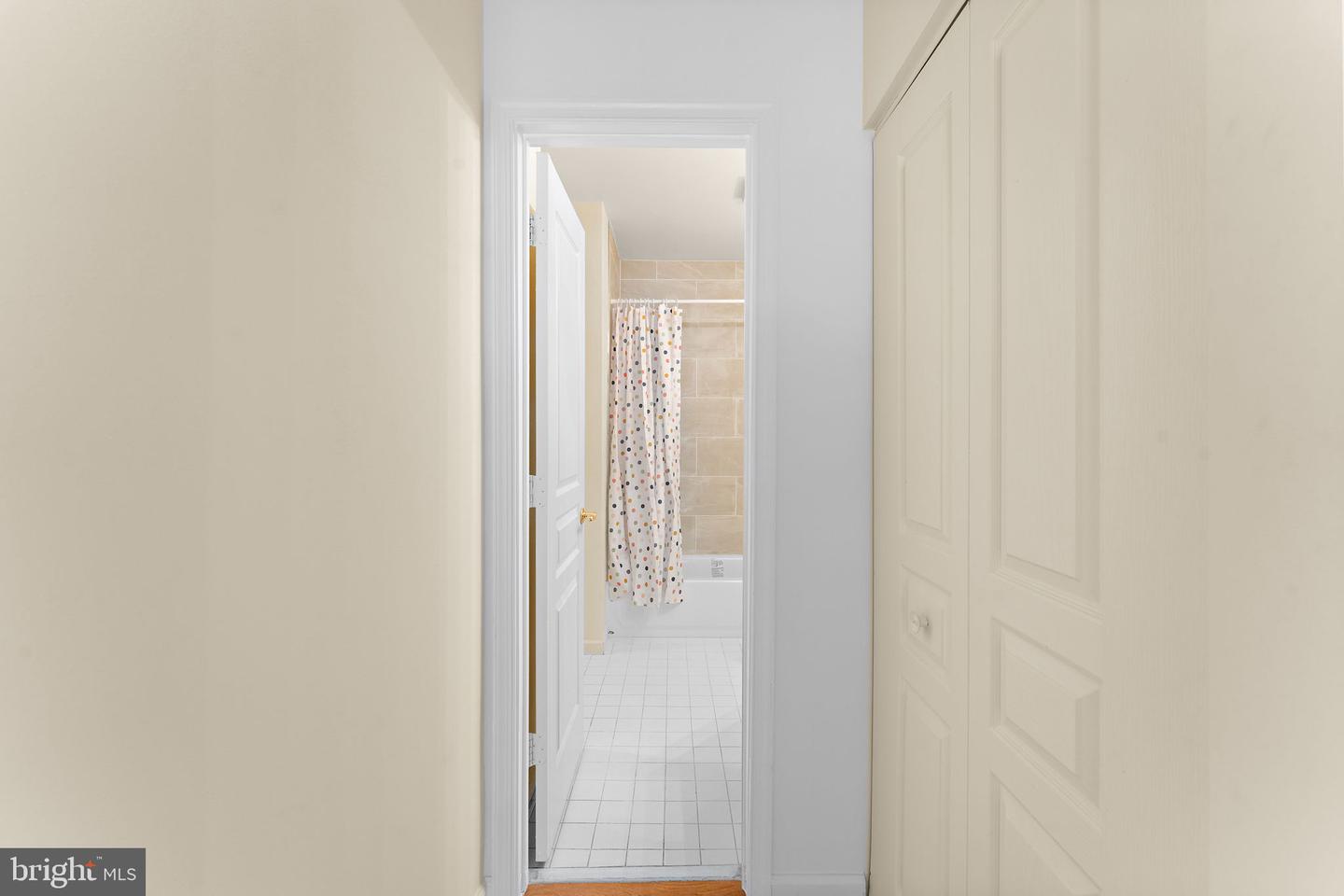 12919 ALTON SQ #117, HERNDON, Virginia 20170, 1 Bedroom Bedrooms, ,1 BathroomBathrooms,Residential,For sale,12919 ALTON SQ #117,VAFX2264098 MLS # VAFX2264098 12919 ALTON SQ #117, HERNDON, Virginia 20170, 1 Bedroom Bedrooms, ,1 BathroomBathrooms,Residential,For sale,12919 ALTON SQ #117,VAFX2264098 MLS # VAFX2264098