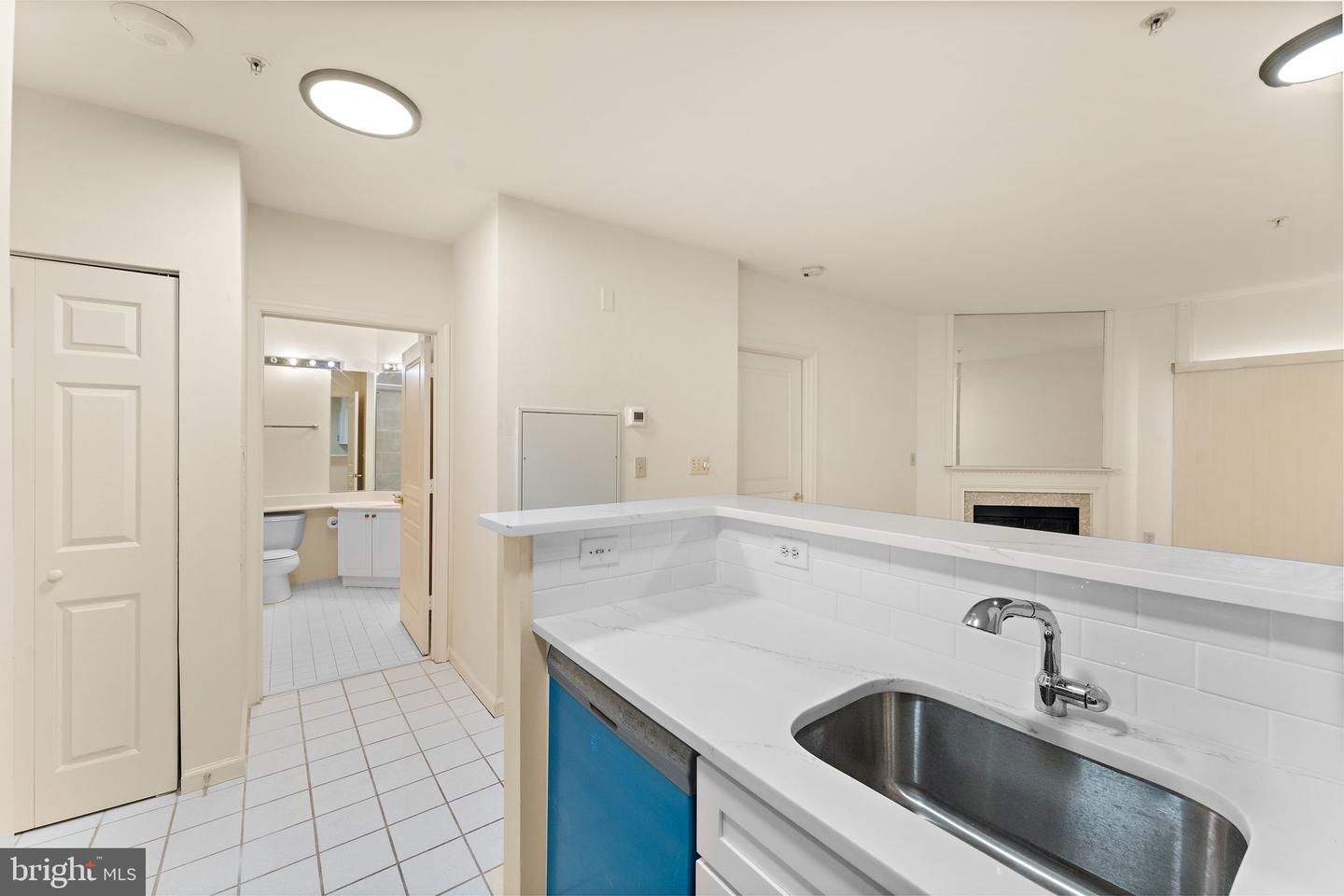 12919 ALTON SQ #117, HERNDON, Virginia 20170, 1 Bedroom Bedrooms, ,1 BathroomBathrooms,Residential,For sale,12919 ALTON SQ #117,VAFX2264098 MLS # VAFX2264098 12919 ALTON SQ #117, HERNDON, Virginia 20170, 1 Bedroom Bedrooms, ,1 BathroomBathrooms,Residential,For sale,12919 ALTON SQ #117,VAFX2264098 MLS # VAFX2264098