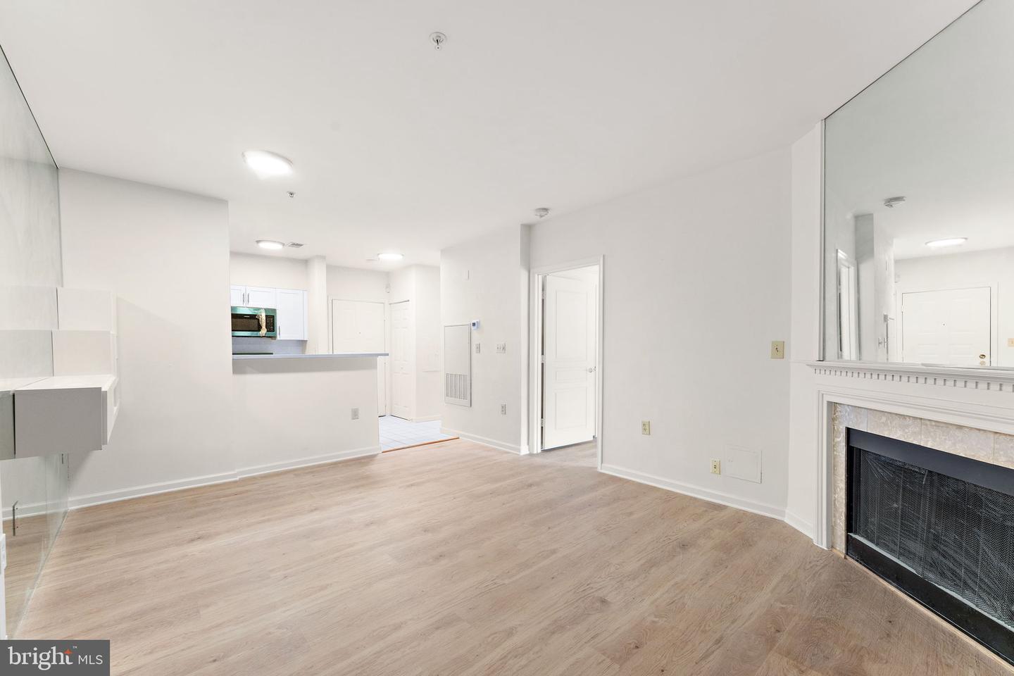 12919 ALTON SQ #117, HERNDON, Virginia 20170, 1 Bedroom Bedrooms, ,1 BathroomBathrooms,Residential,For sale,12919 ALTON SQ #117,VAFX2264098 MLS # VAFX2264098 12919 ALTON SQ #117, HERNDON, Virginia 20170, 1 Bedroom Bedrooms, ,1 BathroomBathrooms,Residential,For sale,12919 ALTON SQ #117,VAFX2264098 MLS # VAFX2264098