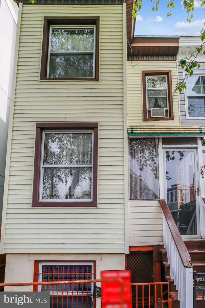 764 PARK RD NW, WASHINGTON, District Of Columbia 20010, 3 Bedrooms Bedrooms, ,2 BathroomsBathrooms,Residential,For sale,764 PARK RD NW,DCDC2217430 MLS # DCDC2217430