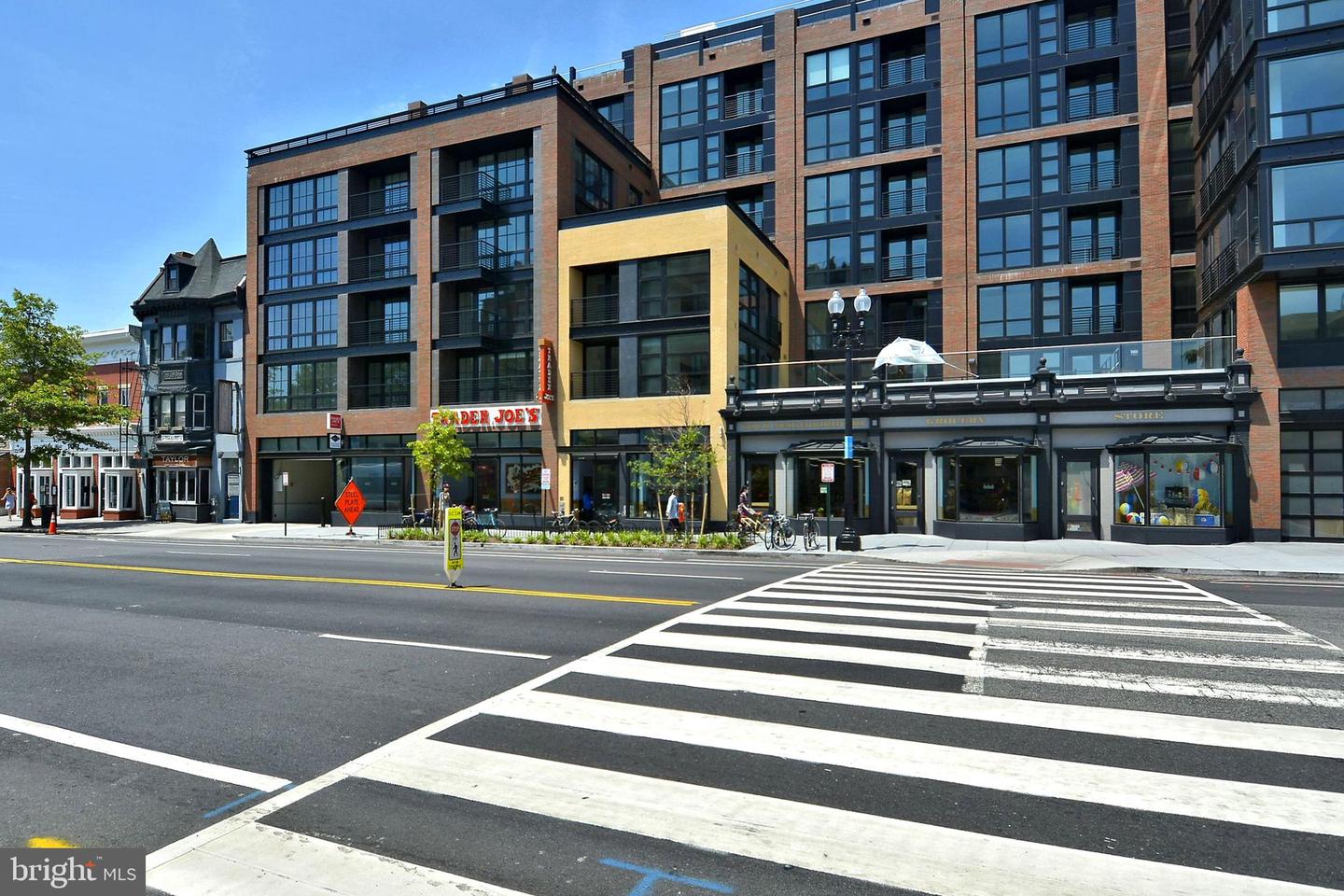764 PARK RD NW, WASHINGTON, District Of Columbia 20010, 3 Bedrooms Bedrooms, ,2 BathroomsBathrooms,Residential,For sale,764 PARK RD NW,DCDC2217430 MLS # DCDC2217430
