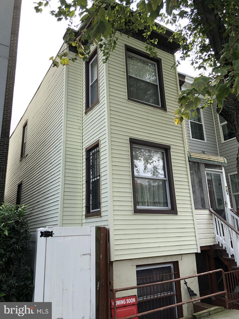 764 PARK RD NW, WASHINGTON, District Of Columbia 20010, 3 Bedrooms Bedrooms, ,2 BathroomsBathrooms,Residential,For sale,764 PARK RD NW,DCDC2217430 MLS # DCDC2217430