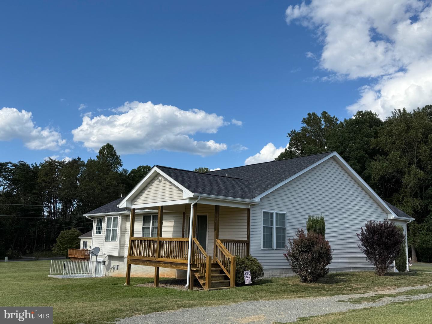 52 WILLIAM ST, MINERAL, Virginia 23117, 3 Bedrooms Bedrooms, ,2 BathroomsBathrooms,Residential,For sale,52 WILLIAM ST,VALA2008514 MLS # VALA2008514