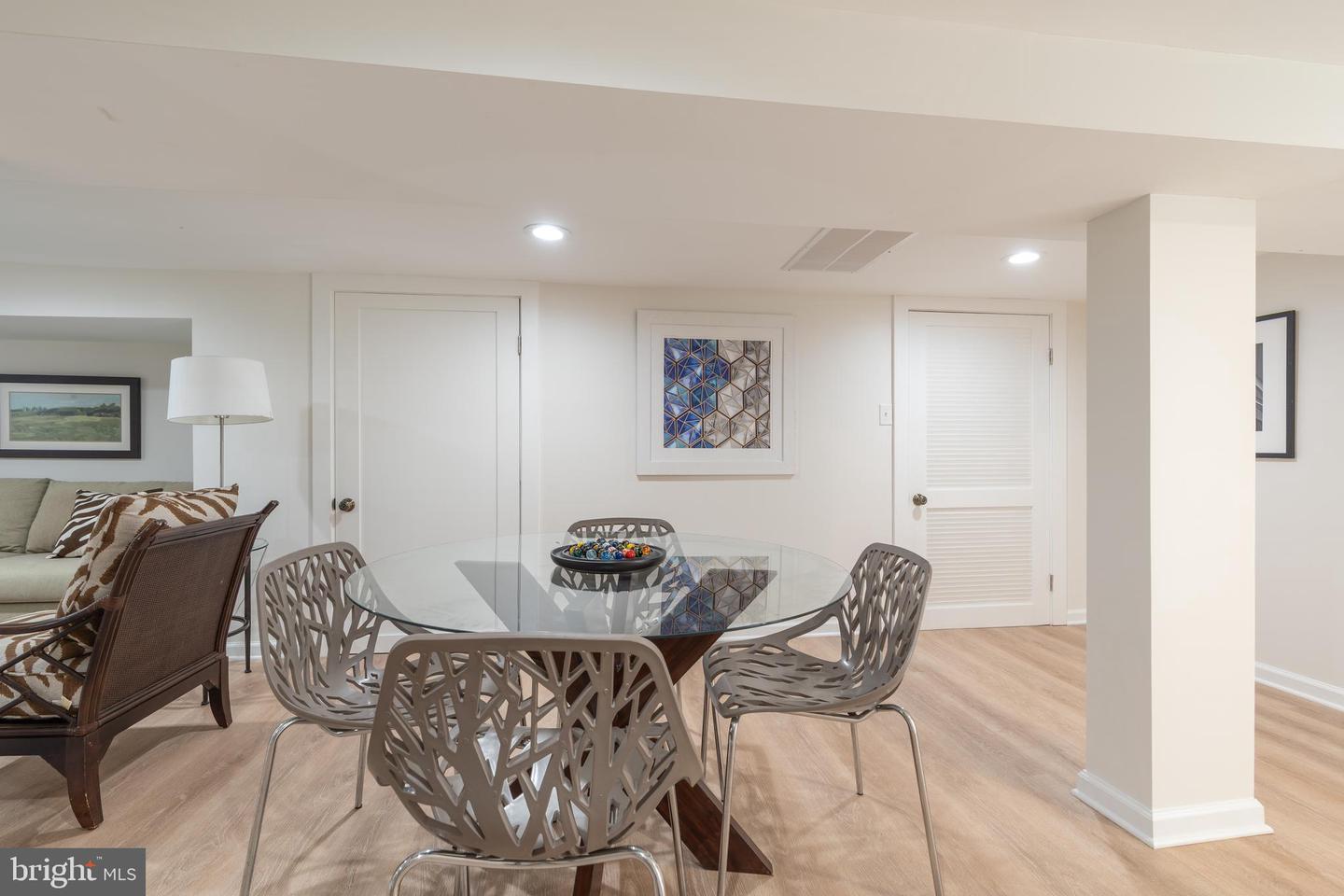 3249 38TH ST NW, WASHINGTON, District Of Columbia 20016, 3 Bedrooms Bedrooms, ,3 BathroomsBathrooms,Residential,For sale,3249 38TH ST NW,DCDC2217622 MLS # DCDC2217622