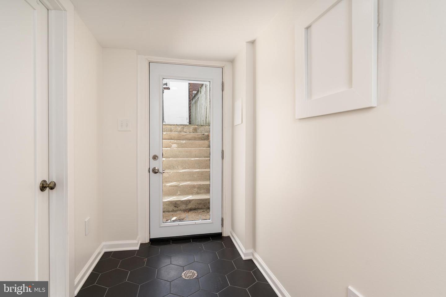 3249 38TH ST NW, WASHINGTON, District Of Columbia 20016, 3 Bedrooms Bedrooms, ,3 BathroomsBathrooms,Residential,For sale,3249 38TH ST NW,DCDC2217622 MLS # DCDC2217622
