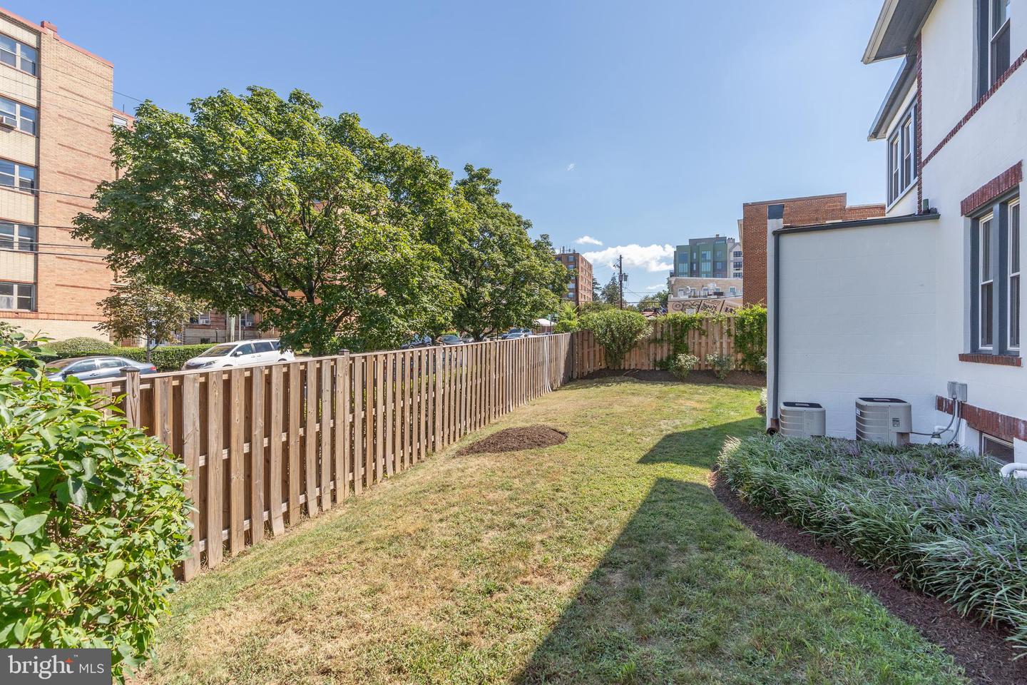 3249 38TH ST NW, WASHINGTON, District Of Columbia 20016, 3 Bedrooms Bedrooms, ,3 BathroomsBathrooms,Residential,For sale,3249 38TH ST NW,DCDC2217622 MLS # DCDC2217622