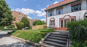 3249 38TH ST NW, WASHINGTON, District Of Columbia 20016, 3 Bedrooms Bedrooms, ,3 BathroomsBathrooms,Residential,For sale,3249 38TH ST NW,DCDC2217622 MLS # DCDC2217622