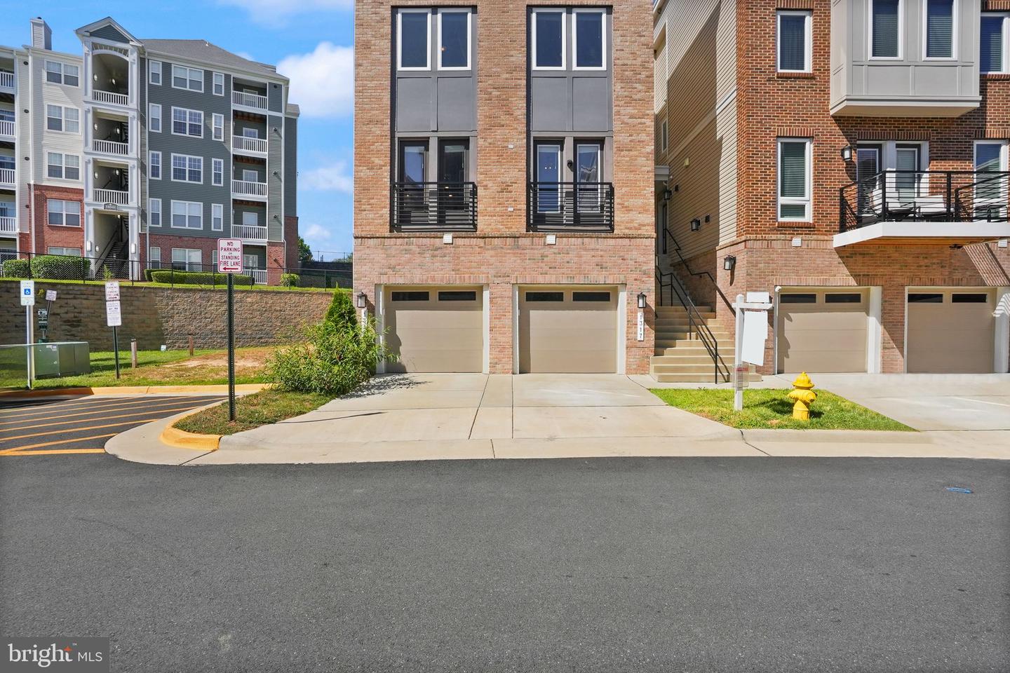 1317 RAIL STOP DR, WOODBRIDGE, Virginia 22191, 3 Bedrooms Bedrooms, ,2 BathroomsBathrooms,Residential,For sale,1317 RAIL STOP DR,VAPW2103100 MLS # VAPW2103100