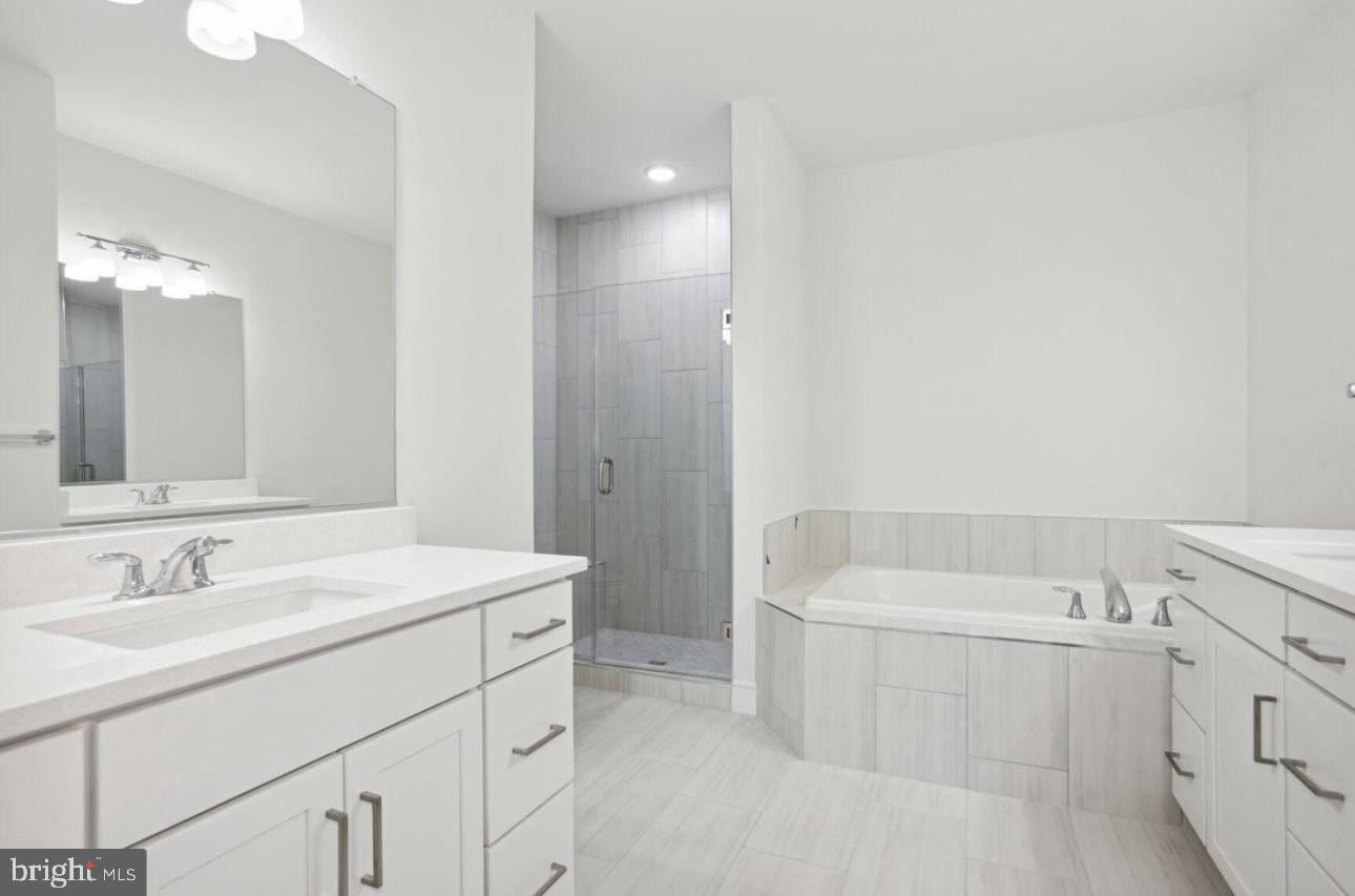 43234 FARRINGDON SQ, ASHBURN, Virginia 20148, 3 Bedrooms Bedrooms, ,3 BathroomsBathrooms,Residential,For sale,43234 FARRINGDON SQ,VALO2105986 MLS # VALO2105986