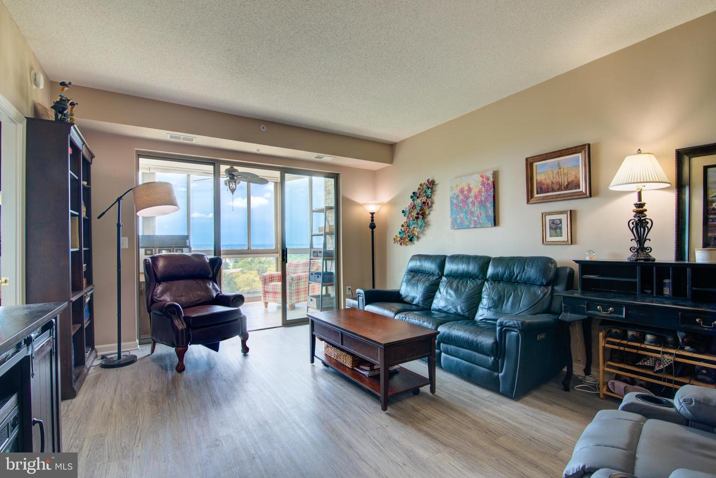 19365 CYPRESS RIDGE TER #1102, LEESBURG, Virginia 20176, 2 Bedrooms Bedrooms, ,2 BathroomsBathrooms,Residential,For sale,19365 CYPRESS RIDGE TER #1102,VALO2105996 MLS # VALO2105996