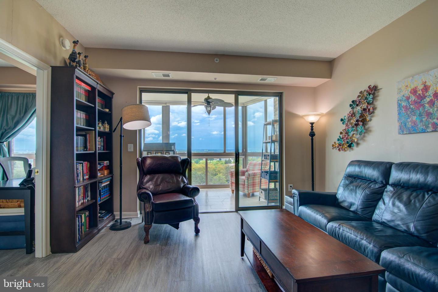 19365 CYPRESS RIDGE TER #1102, LEESBURG, Virginia 20176, 2 Bedrooms Bedrooms, ,2 BathroomsBathrooms,Residential,For sale,19365 CYPRESS RIDGE TER #1102,VALO2105996 MLS # VALO2105996