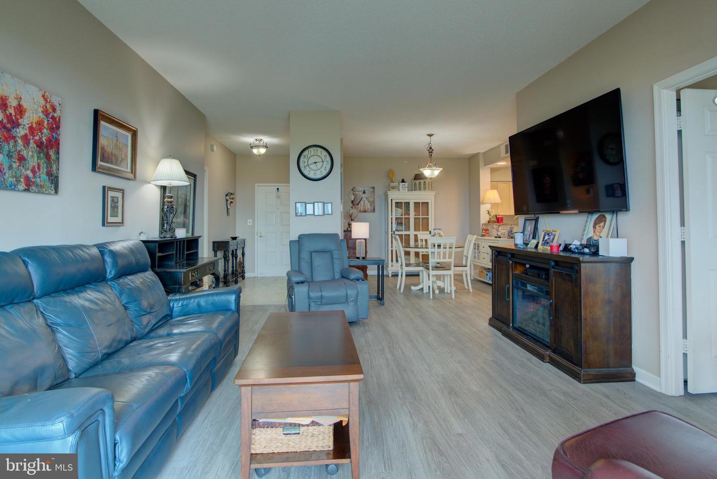 19365 CYPRESS RIDGE TER #1102, LEESBURG, Virginia 20176, 2 Bedrooms Bedrooms, ,2 BathroomsBathrooms,Residential,For sale,19365 CYPRESS RIDGE TER #1102,VALO2105996 MLS # VALO2105996