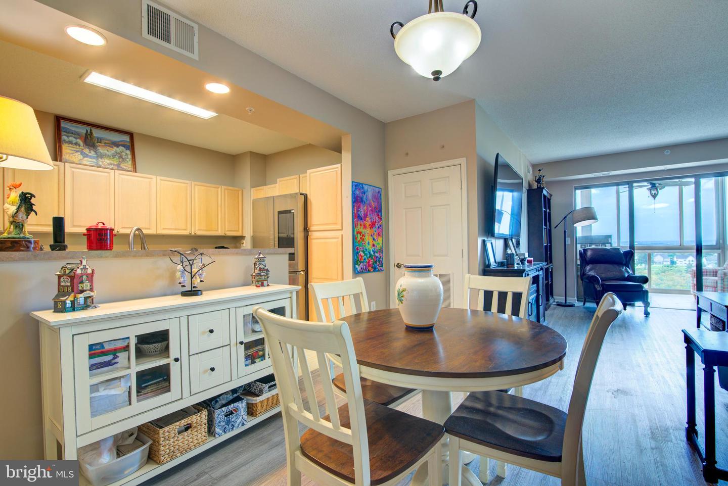 19365 CYPRESS RIDGE TER #1102, LEESBURG, Virginia 20176, 2 Bedrooms Bedrooms, ,2 BathroomsBathrooms,Residential,For sale,19365 CYPRESS RIDGE TER #1102,VALO2105996 MLS # VALO2105996