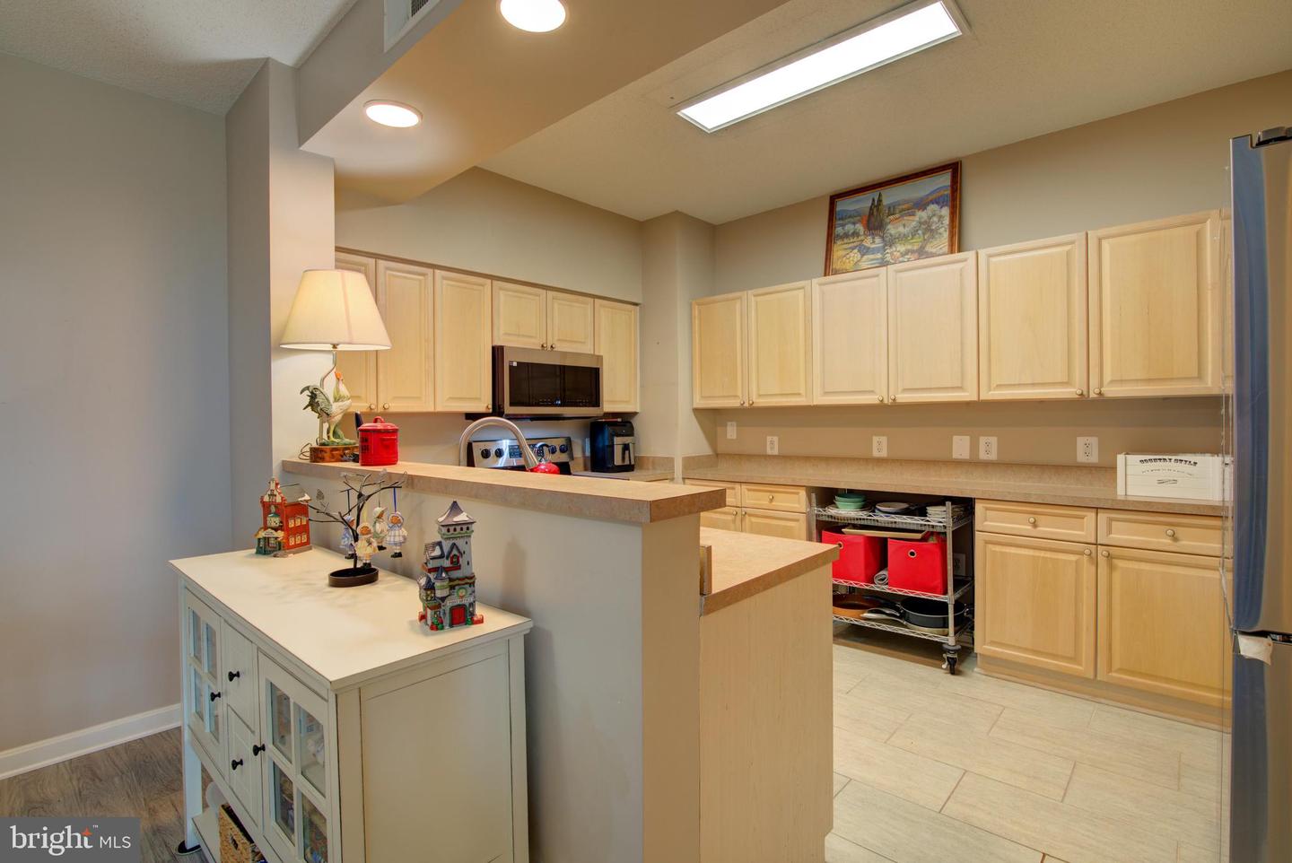 19365 CYPRESS RIDGE TER #1102, LEESBURG, Virginia 20176, 2 Bedrooms Bedrooms, ,2 BathroomsBathrooms,Residential,For sale,19365 CYPRESS RIDGE TER #1102,VALO2105996 MLS # VALO2105996