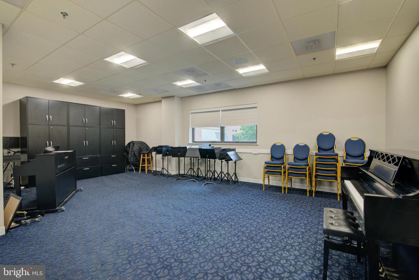 19365 CYPRESS RIDGE TER #1102, LEESBURG, Virginia 20176, 2 Bedrooms Bedrooms, ,2 BathroomsBathrooms,Residential,For sale,19365 CYPRESS RIDGE TER #1102,VALO2105996 MLS # VALO2105996